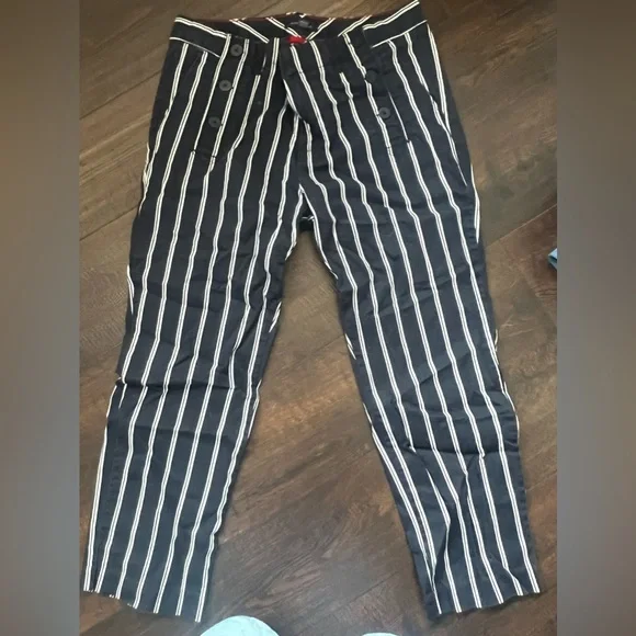 Tommy Hilfiger striped pants - Picture 5 of 5